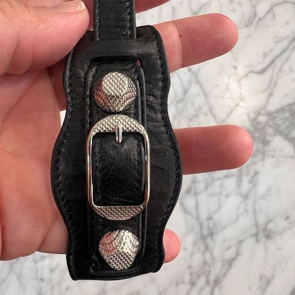 FREE!!  🖤 BALENCIAGA 🖤 Arena Leather Bracelet - Picture 1 of 10